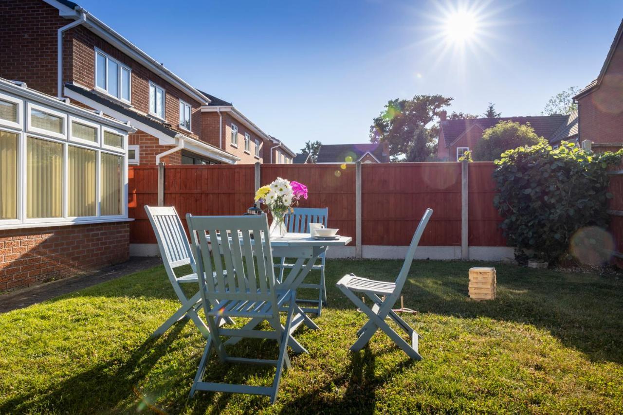 Fair View - Off Street Parking And Garden Villa Shrewsbury Bagian luar foto