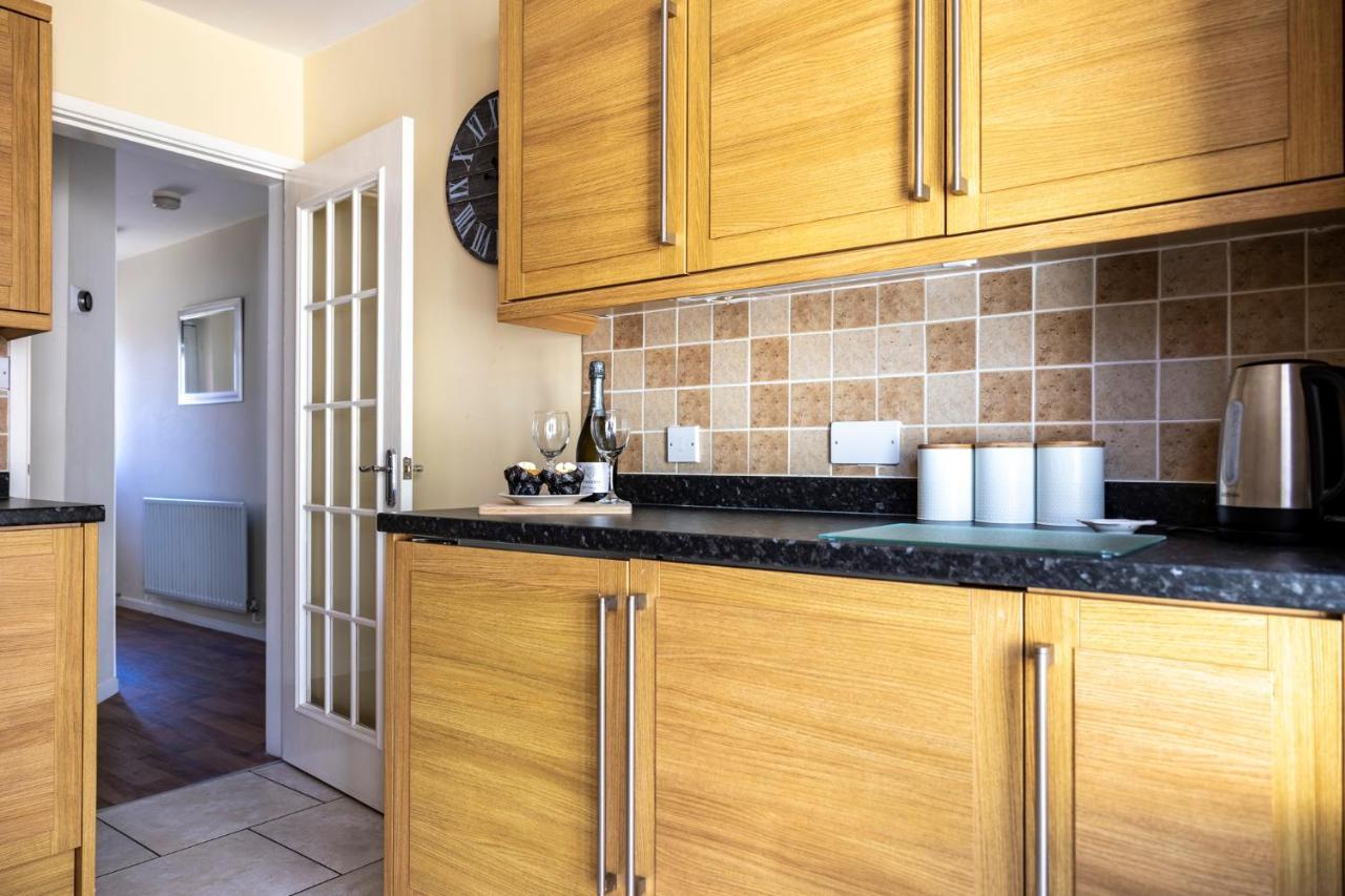 Fair View - Off Street Parking And Garden Villa Shrewsbury Bagian luar foto