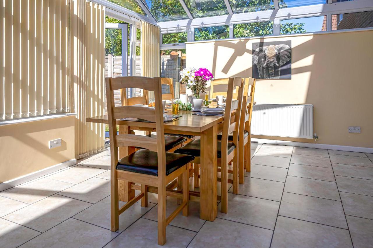 Fair View - Off Street Parking And Garden Villa Shrewsbury Bagian luar foto