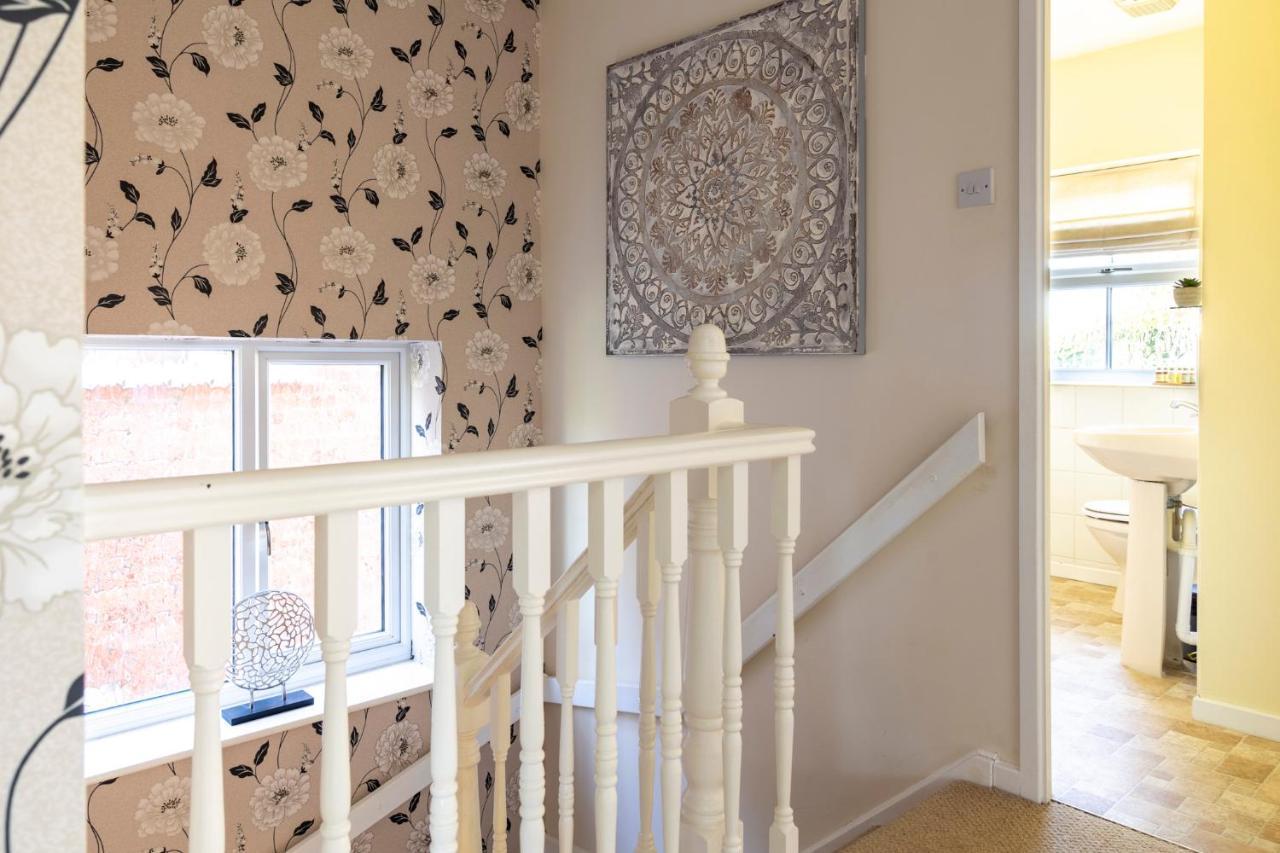 Fair View - Off Street Parking And Garden Villa Shrewsbury Bagian luar foto