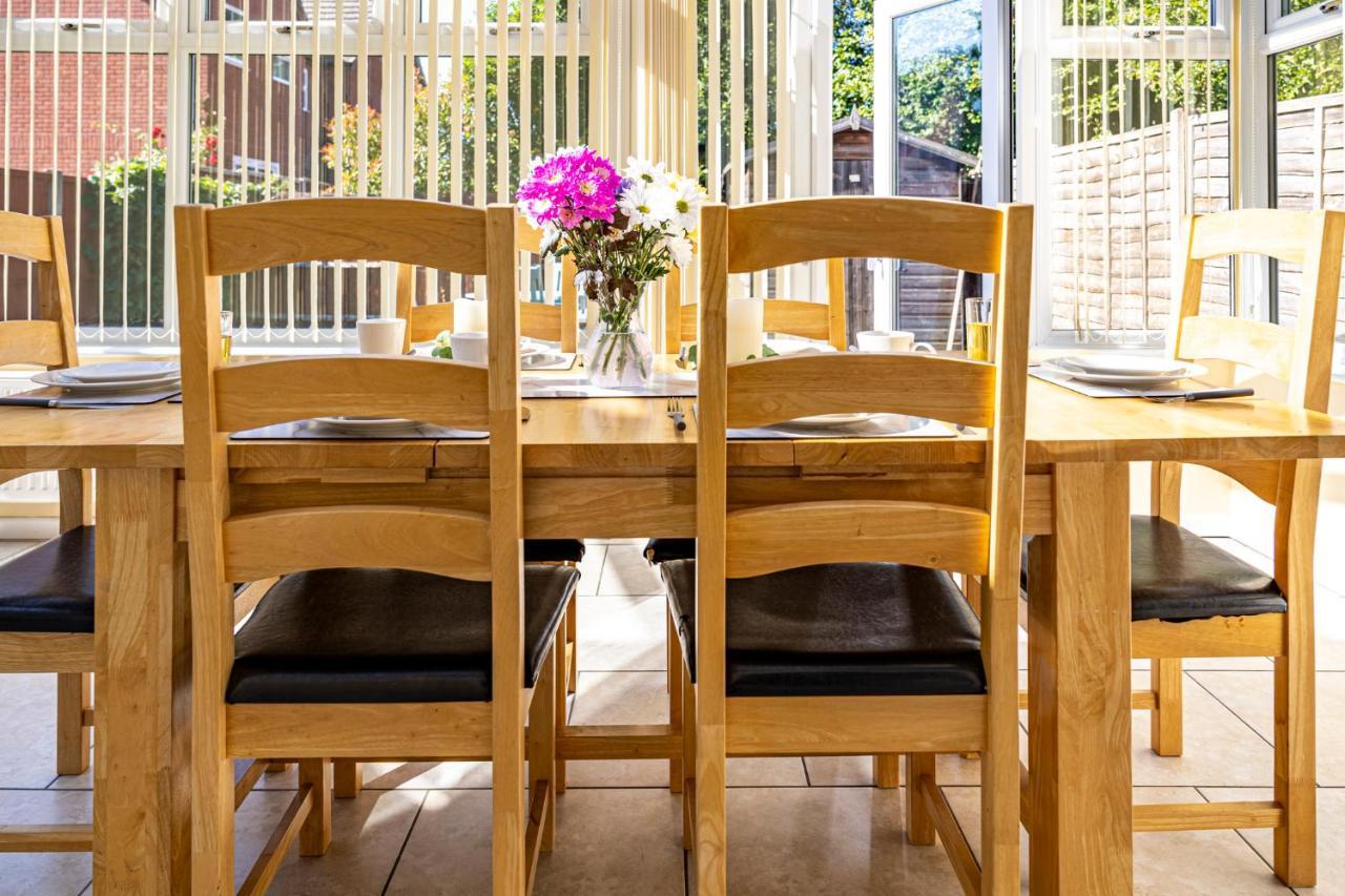 Fair View - Off Street Parking And Garden Villa Shrewsbury Bagian luar foto
